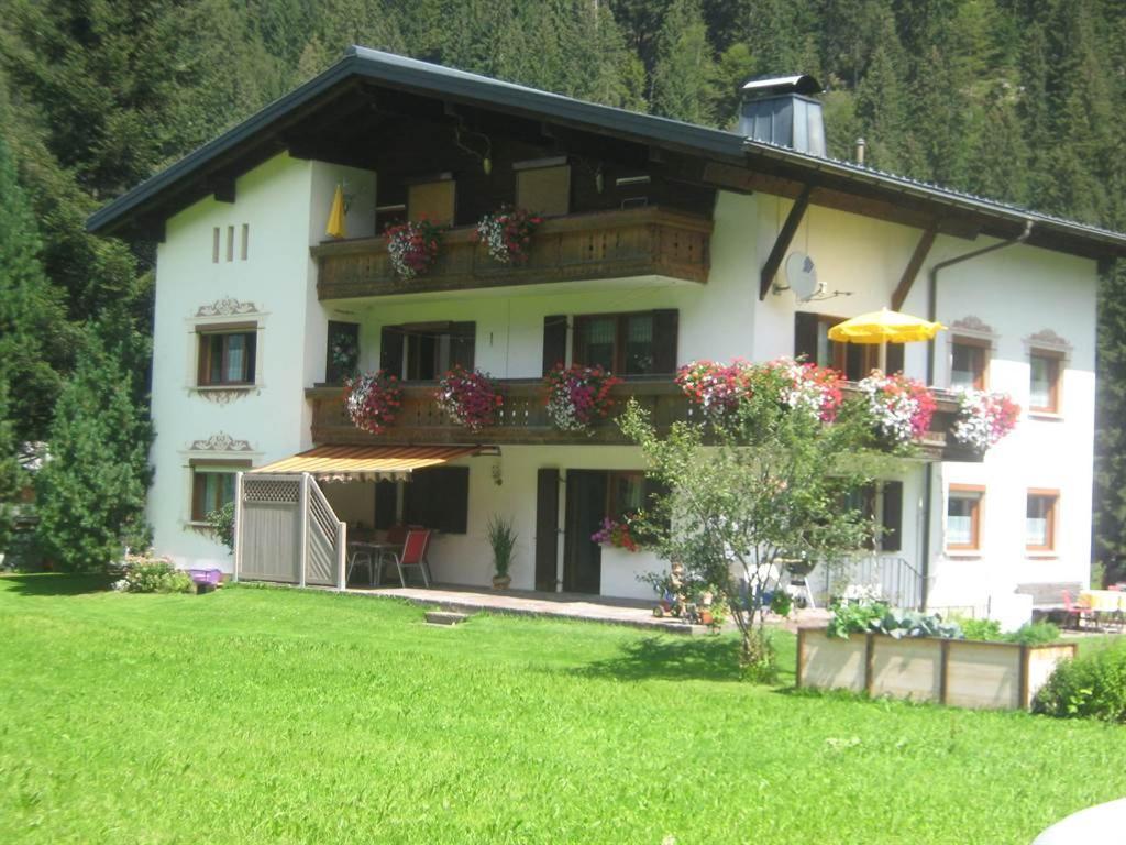 Appartement Das Rehlein Gaschurn Exterior photo